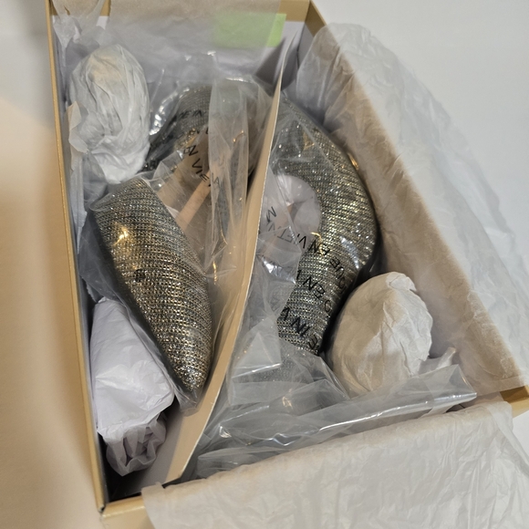 Brand New Michael Kors Nathalie Flex High Pump Black Gold Mesh, Women’s 7.5 - Picture 16 of 17